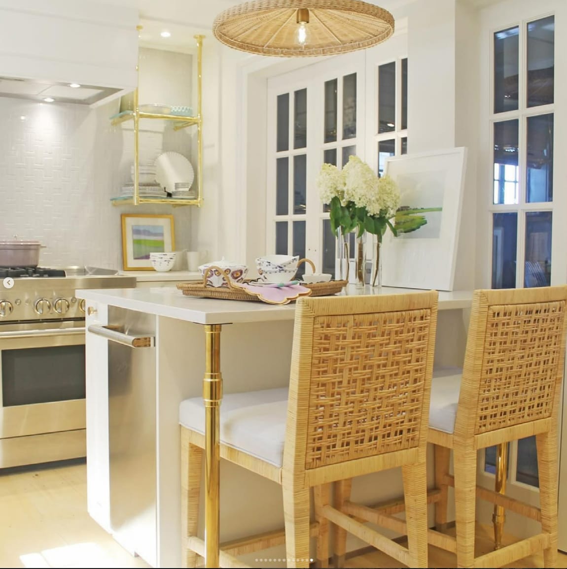Kitchen counter with rattan stools